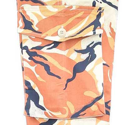 Large capacity pocket