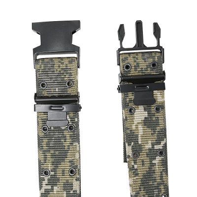 Metal coupling holes